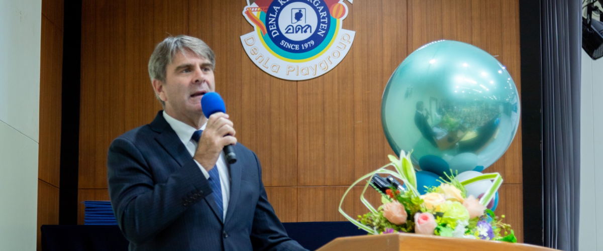 Dr.Matthew Fahey